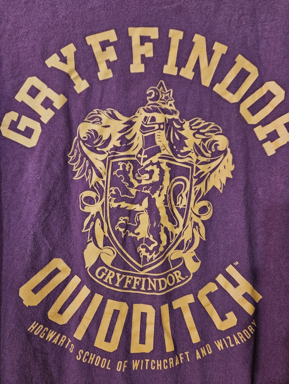 Harry Potter Gryffindor Tshirt XXL - Picture 2 of 4